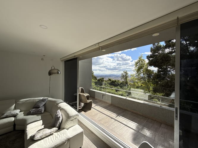 Apartamento de 4 alcobas en venta en Suba Cerros, Bogotá, 293 m² · foto 3 de 22