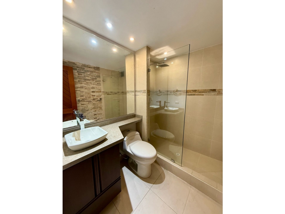 Apartamento en venta en Country Club, Bogotá · foto 9 de 14