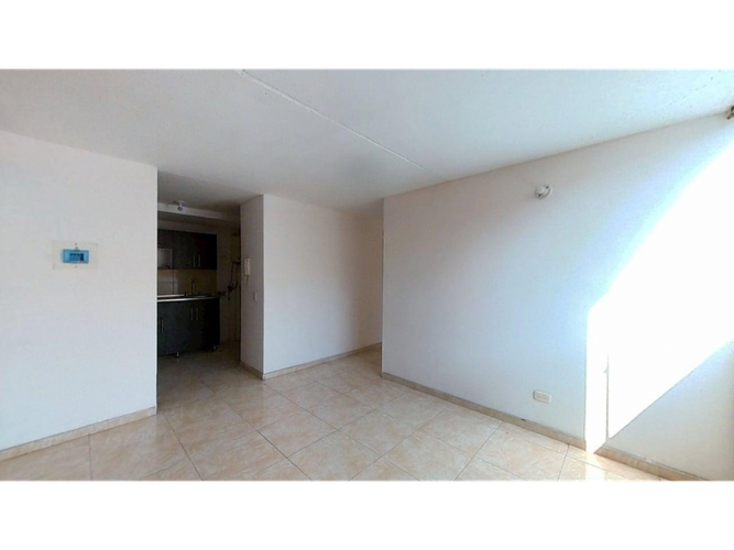 Apartamento de 2 alcobas en venta en Altos De Camilo Torres, Soacha, 48 m² · foto 3 de 16