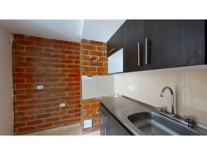 Apartamento de 2 alcobas en venta en Altos De Camilo Torres, Soacha, 48 m² · foto 4 de 16