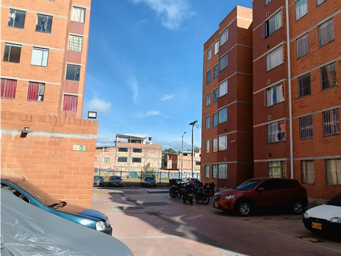 Apartamento de 2 alcobas en venta en Altos De Camilo Torres, Soacha, 48 m² · foto 15 de 16