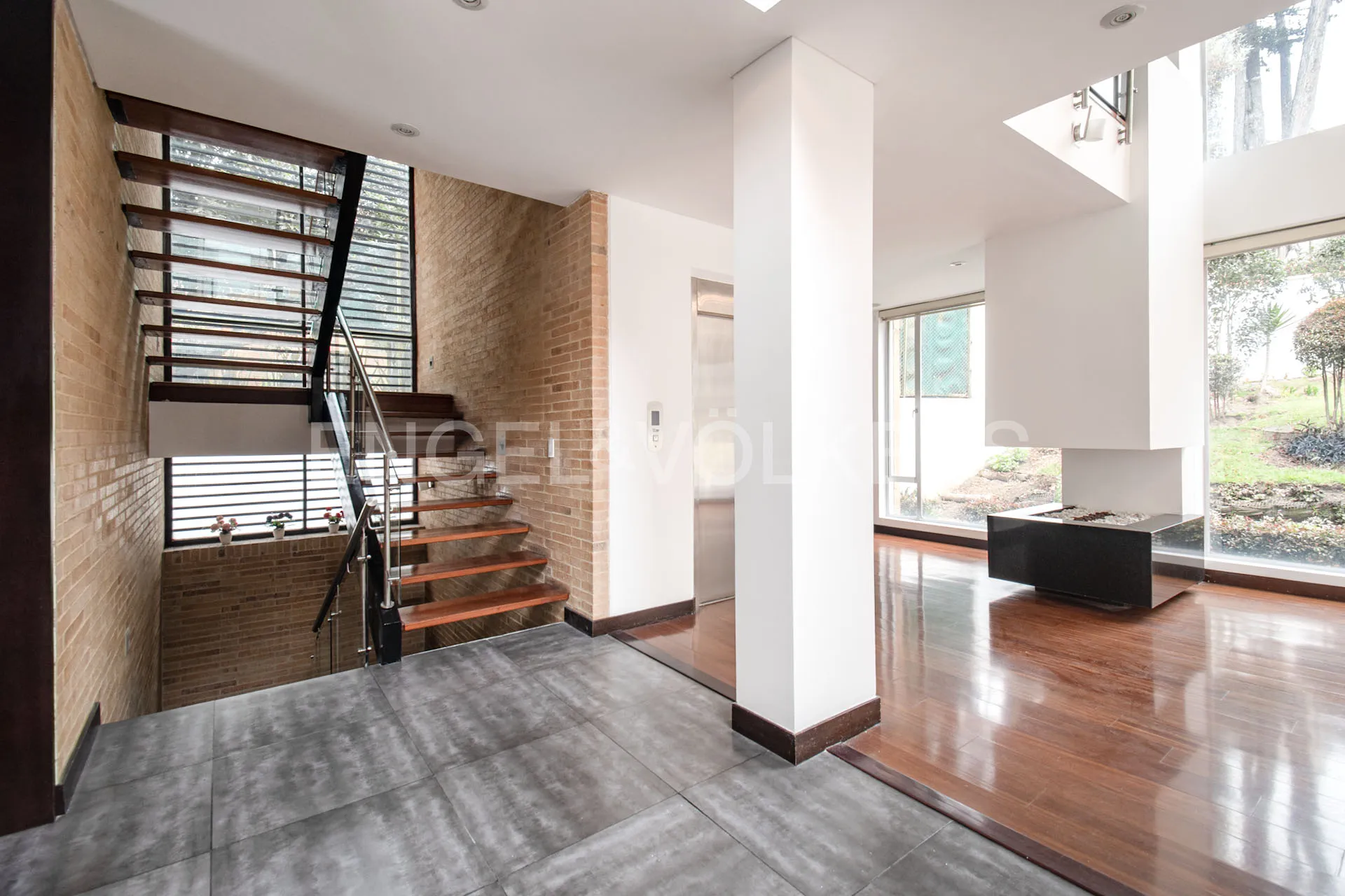 Casa en venta en Sotileza, Bogotá · foto 3 de 24