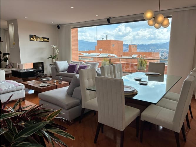 Apartamento de 3 alcobas en venta en Cerros De Suba, Bogotá, 202 m² · foto 4 de 24