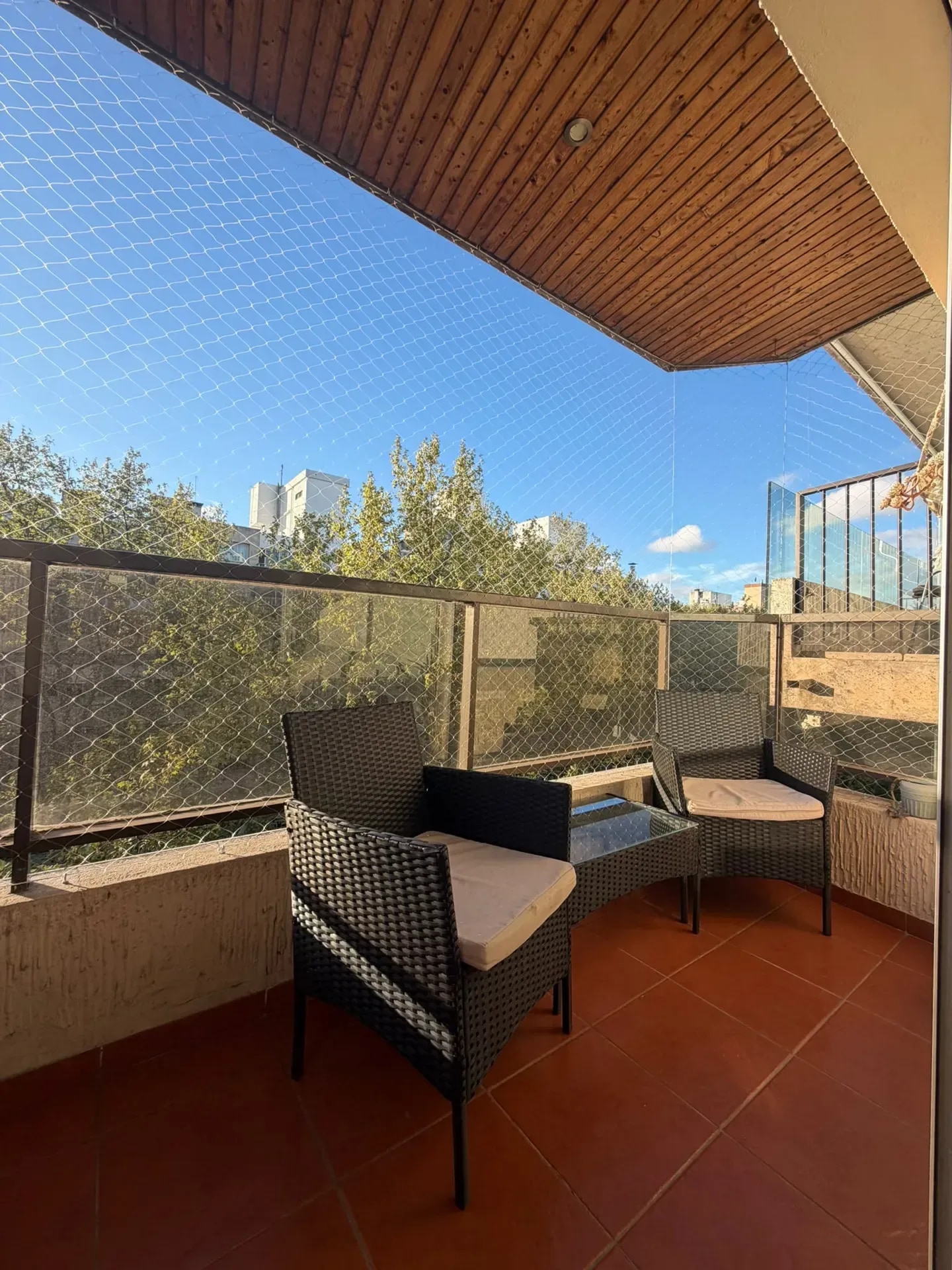 Alquiler apartamento 3 dormitorios 3 baños balcon y cochera con deposito Pocitos · Foto 9