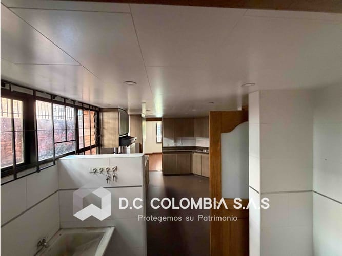 Apartamento de 4 alcobas en venta en La Uribe, Bogotá, 133 m² · foto 11 de 24