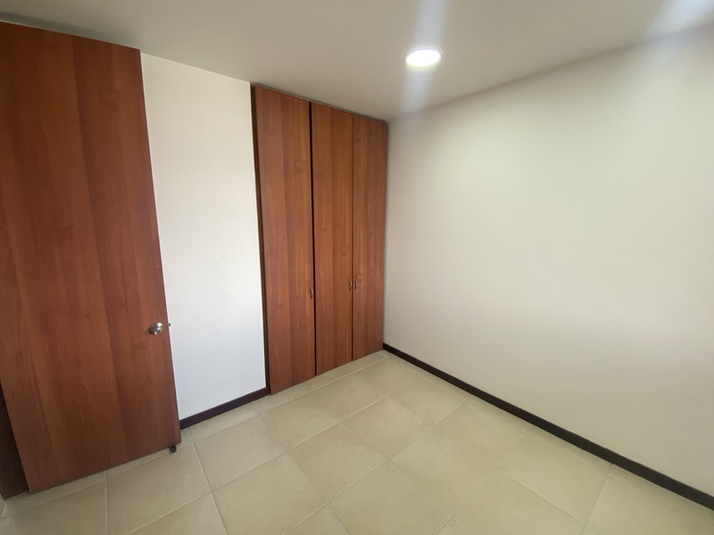 Apartamento en arriendo en Castropol, Medellín · foto 7 de 18