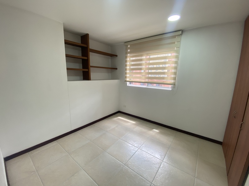 Apartamento en arriendo en Castropol, Medellín · foto 9 de 18