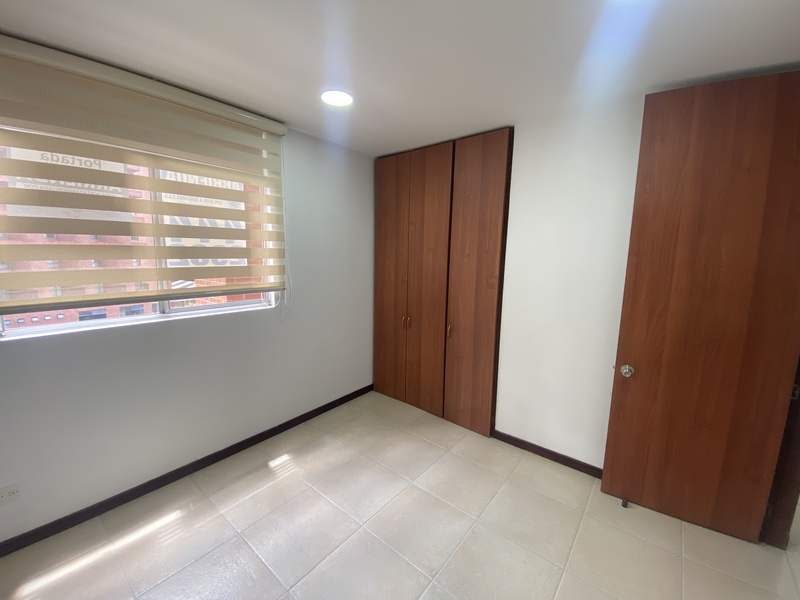 Apartamento en arriendo en Castropol, Medellín · foto 10 de 18