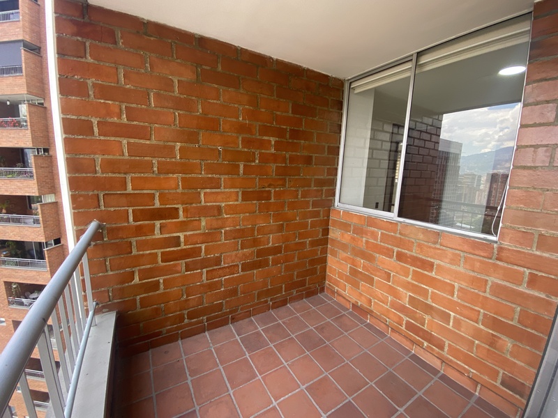 Apartamento en arriendo en Castropol, Medellín · foto 17 de 18