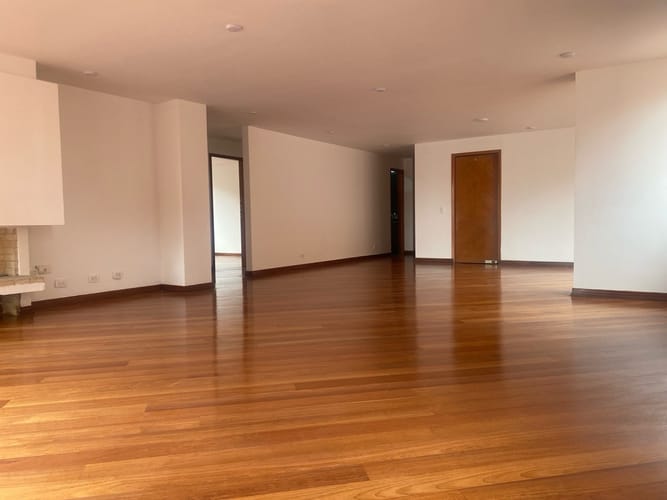 Apartamento de 4 alcobas en venta en Santa Paula, Bogotá, 164 m² · foto 6 de 24
