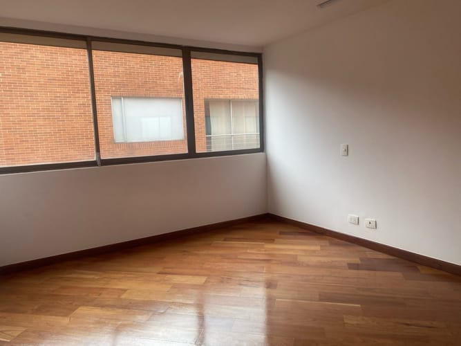 Apartamento de 4 alcobas en venta en Santa Paula, Bogotá, 164 m² · foto 12 de 24