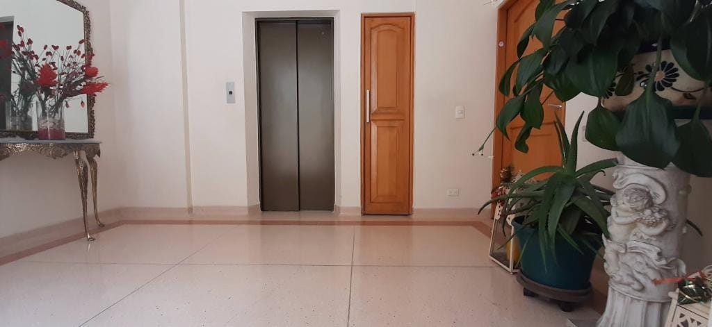 Apartamento de 4 alcobas en venta en Santa Paula, Bogotá, 164 m² · foto 21 de 24