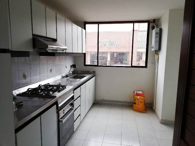 Apartamento en venta en Quinta Paredes, Bogotá · foto 15 de 19