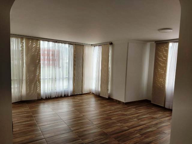 Apartamento en venta en Quinta Paredes, Bogotá · foto 17 de 19