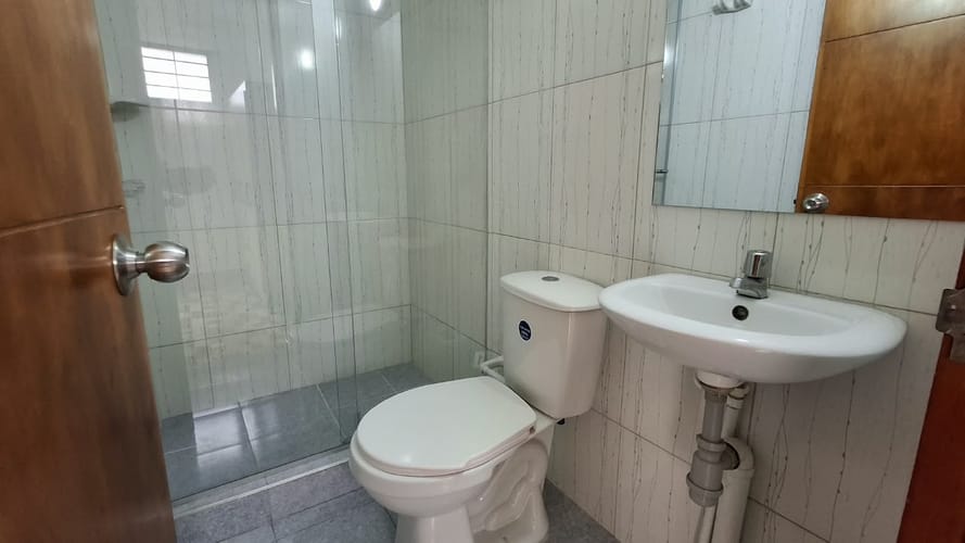 Apartamento de 3 alcobas en arriendo en Hacienda Madrid El Prado, Madrid, 49 m² · foto 23 de 24