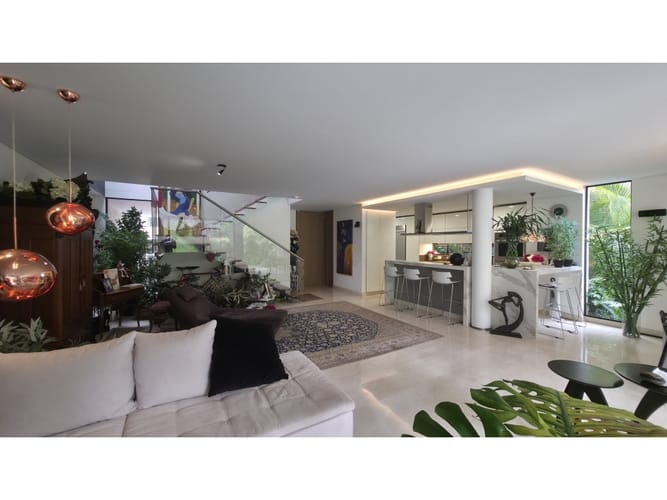Casa de 3 alcobas en venta en Santa Catalina, Envigado, 290 m² · foto 2 de 24
