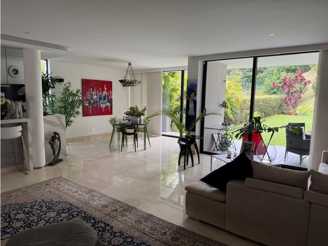 Casa de 3 alcobas en venta en Santa Catalina, Envigado, 290 m² · foto 13 de 24