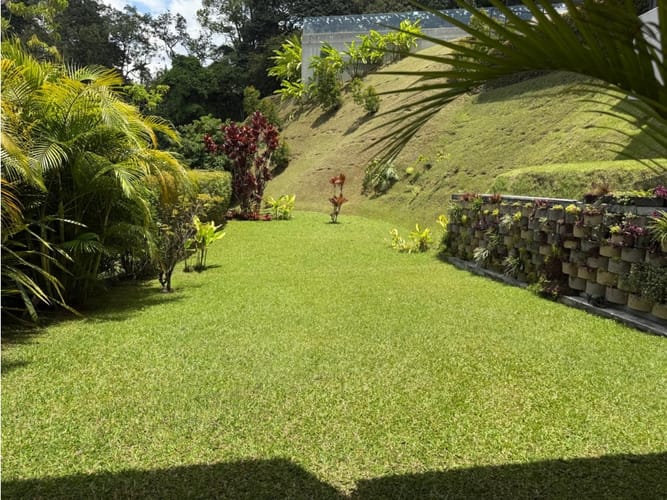 Casa de 3 alcobas en venta en Santa Catalina, Envigado, 290 m² · foto 17 de 24