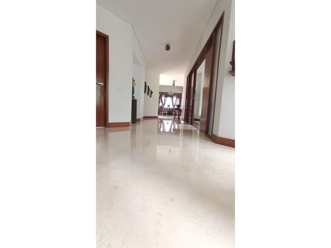 Casa de 6 alcobas en venta en Escobero, Envigado, 656 m² · foto 8 de 24
