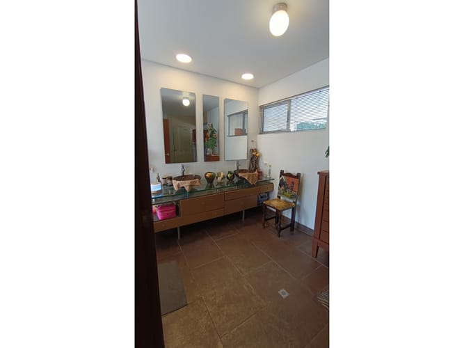 Casa de 6 alcobas en venta en Escobero, Envigado, 656 m² · foto 13 de 24