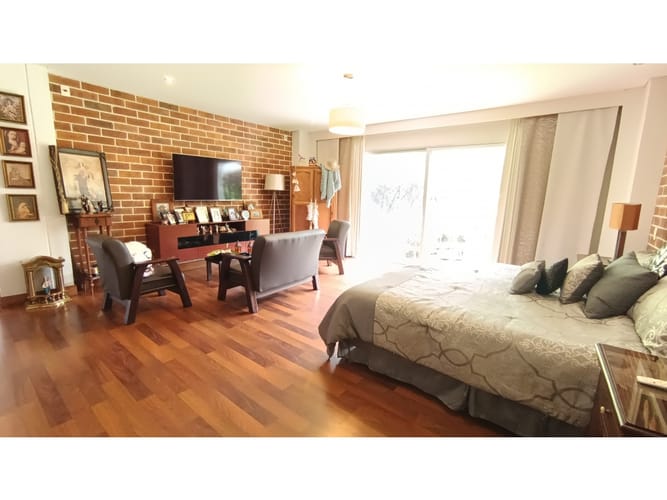 Casa de 6 alcobas en venta en Escobero, Envigado, 656 m² · foto 20 de 24