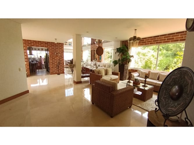 Casa de 6 alcobas en venta en Escobero, Envigado, 656 m² · foto 22 de 24