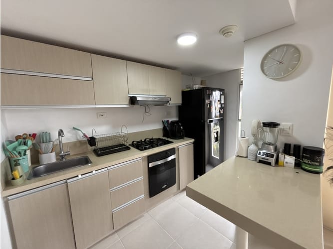 Apartamento de 3 alcobas en venta en El Castillo, Jamundí, 87 m² · foto 4 de 13
