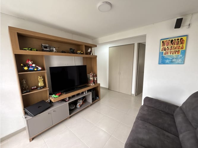 Apartamento de 3 alcobas en venta en El Castillo, Jamundí, 87 m² · foto 6 de 13
