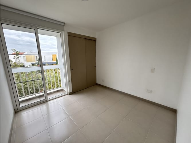 Apartamento de 3 alcobas en venta en El Castillo, Jamundí, 87 m² · foto 11 de 13