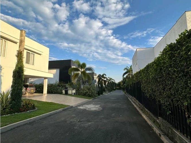 Casa de 4 alcobas en venta en Montebello, Cali, 850 m² · foto 24 de 24