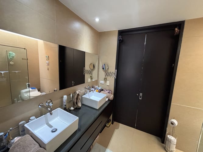 Casa de 4 alcobas en venta en El Esmeraldal, Envigado, 240 m² · foto 3 de 24