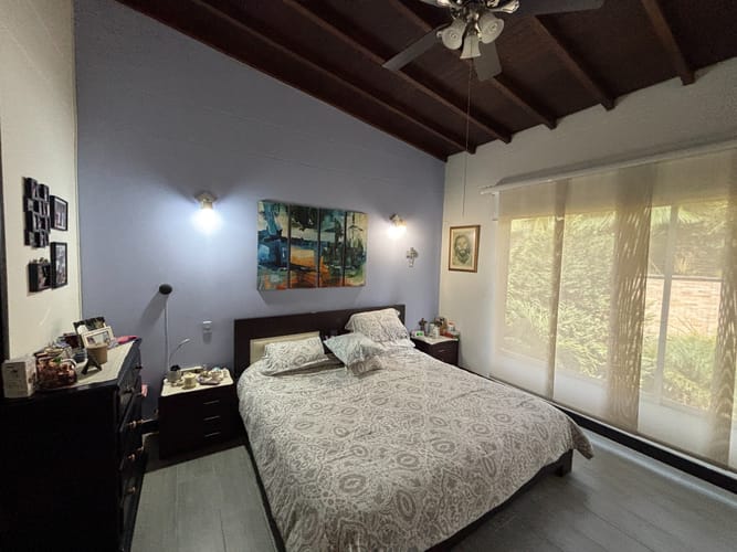 Casa de 4 alcobas en venta en El Esmeraldal, Envigado, 240 m² · foto 19 de 24