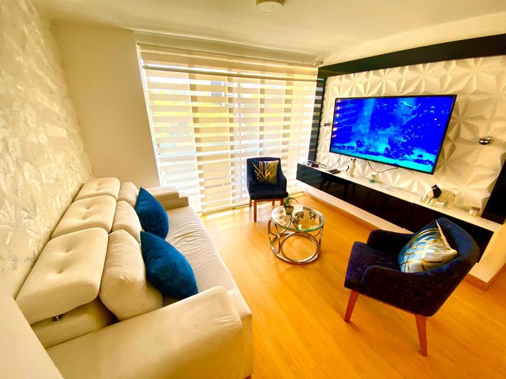 Apartamento en venta en Loma De Los Bernal, Medellín · foto 16 de 24