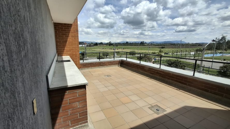 Apartamento de 3 alcobas en venta en Hacienda Madrid El Retiro, Madrid, 63 m² · foto 21 de 24