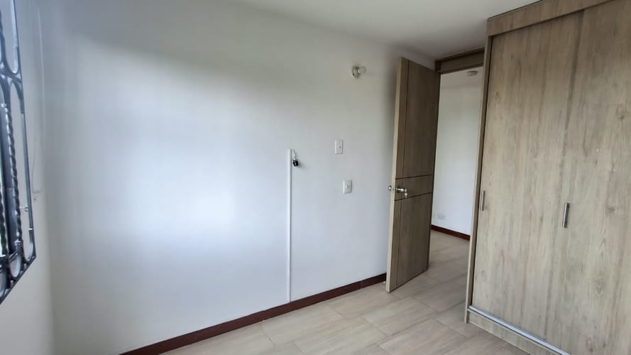 Apartamento de 3 alcobas en venta en Hacienda Madrid El Retiro, Madrid, 63 m² · foto 12 de 24
