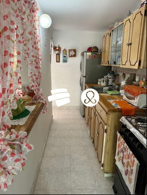 Casa de 3 alcobas en venta en Las Mercedes, Medellín, 242 m² · foto 3 de 9