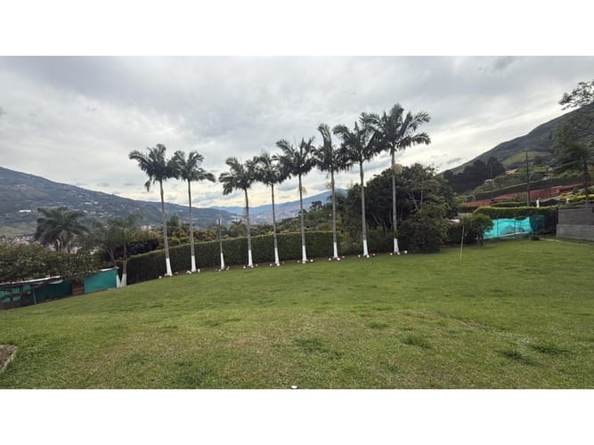Casa de 5 alcobas en venta en Monta�Ita, Copacabana, 550 m² · foto 9 de 24