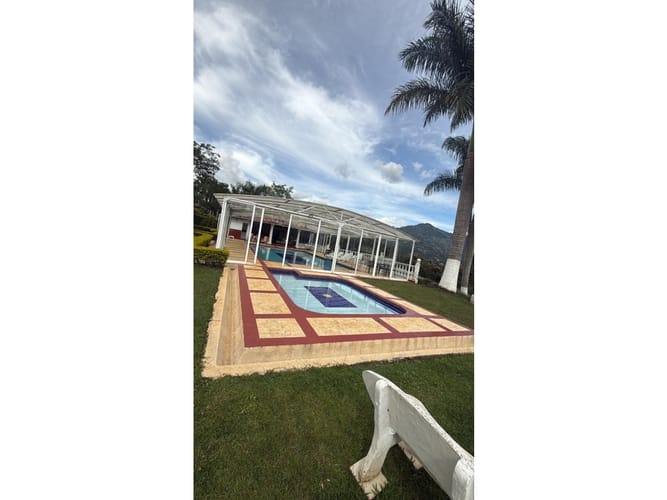 Casa de 5 alcobas en venta en Monta�Ita, Copacabana, 550 m² · foto 10 de 24