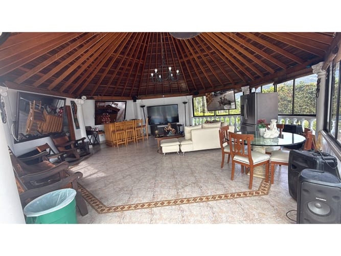 Casa de 5 alcobas en venta en Monta�Ita, Copacabana, 550 m² · foto 12 de 24