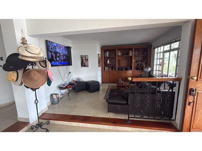 Casa de 5 alcobas en venta en Monta�Ita, Copacabana, 550 m² · foto 17 de 24