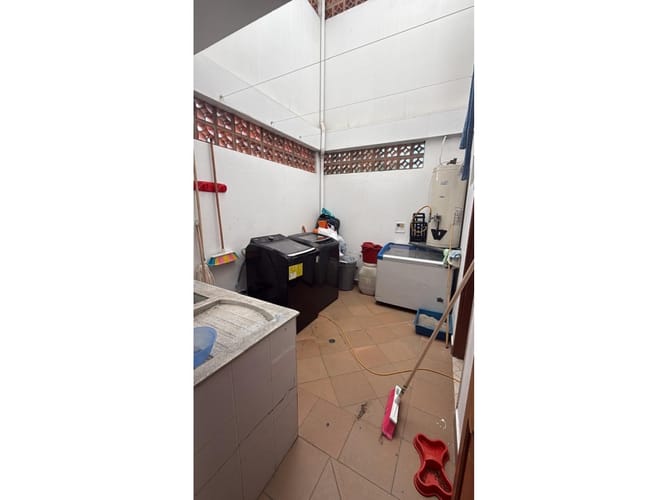Casa de 5 alcobas en venta en Monta�Ita, Copacabana, 550 m² · foto 21 de 24