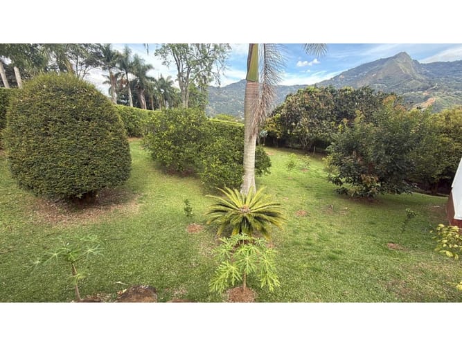 Casa de 5 alcobas en venta en Monta�Ita, Copacabana, 550 m² · foto 23 de 24