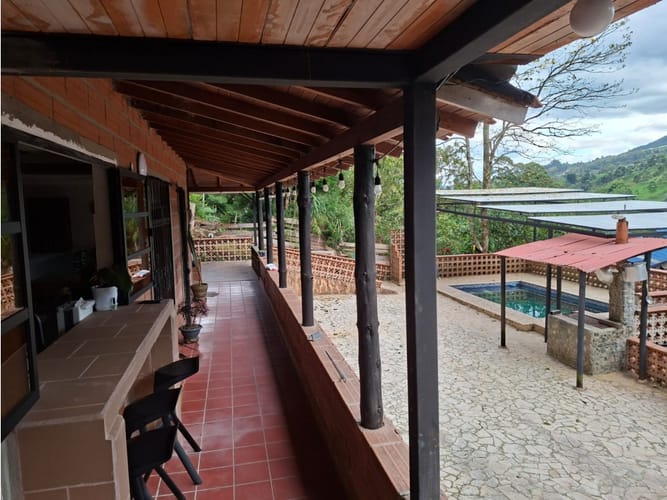 Casa de 3 alcobas en venta en San Antonio De Prado, Medellín, 350 m² · foto 4 de 16