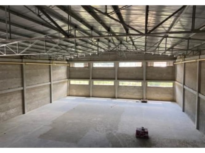 Bodega en arriendo en San Isidro, La Estrella, 2200 m² · foto 3 de 8