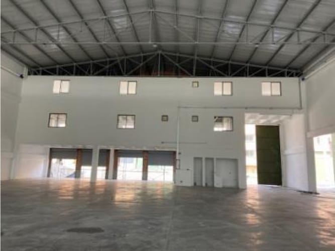 Bodega en arriendo en San Isidro, La Estrella, 2200 m² · foto 4 de 8