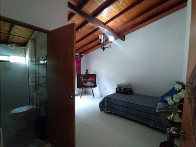 Finca en venta en Santa Elena, Medellín, 400 m² · foto 9 de 24