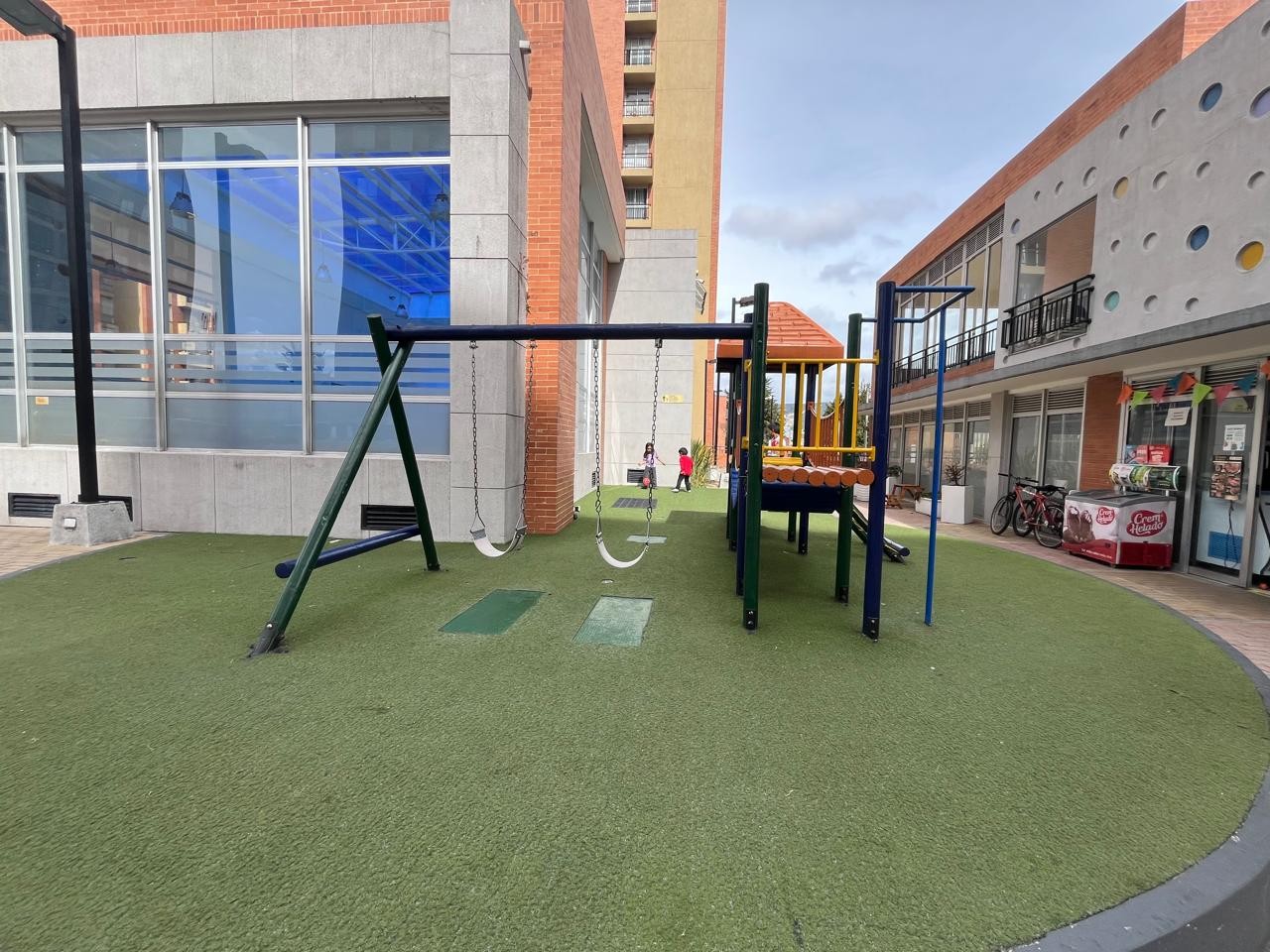 Apartamento en venta en Portales Del Norte, Bogotá · foto 18 de 19