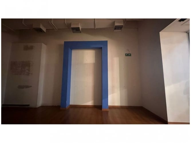 Local en venta en El Poblado, Medellín, 63 m² · foto 5 de 6
