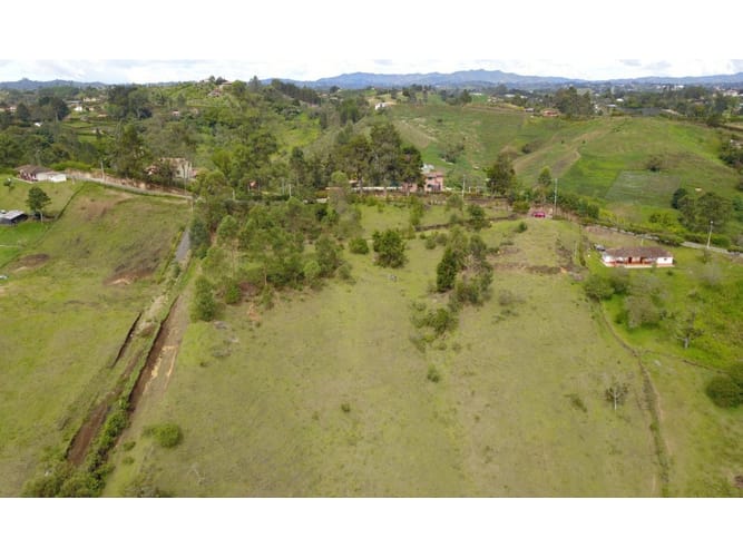 Lote en venta en La Mosca, Guarne, 40340 m² · foto 17 de 24