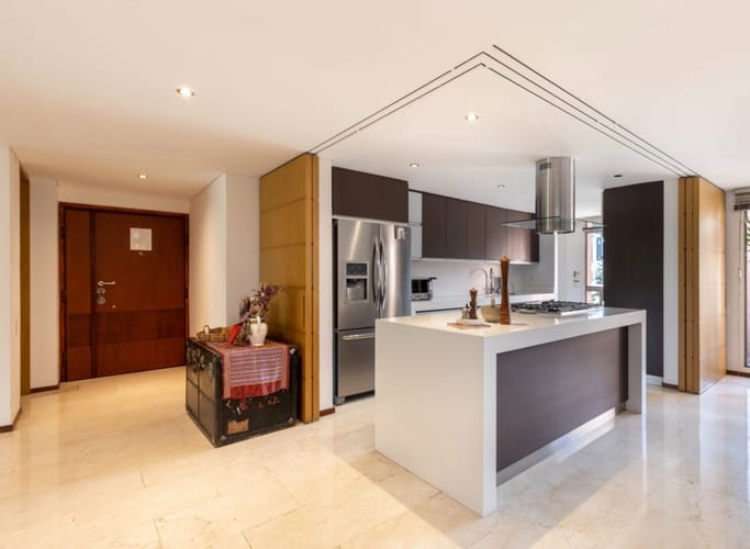 Apartamento en venta en Las Lomas No.1, Medellín · foto 2 de 24